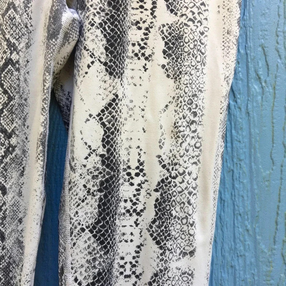 Mono B Women's Size Small Printed Viper Leggings - Picture 4 of 6